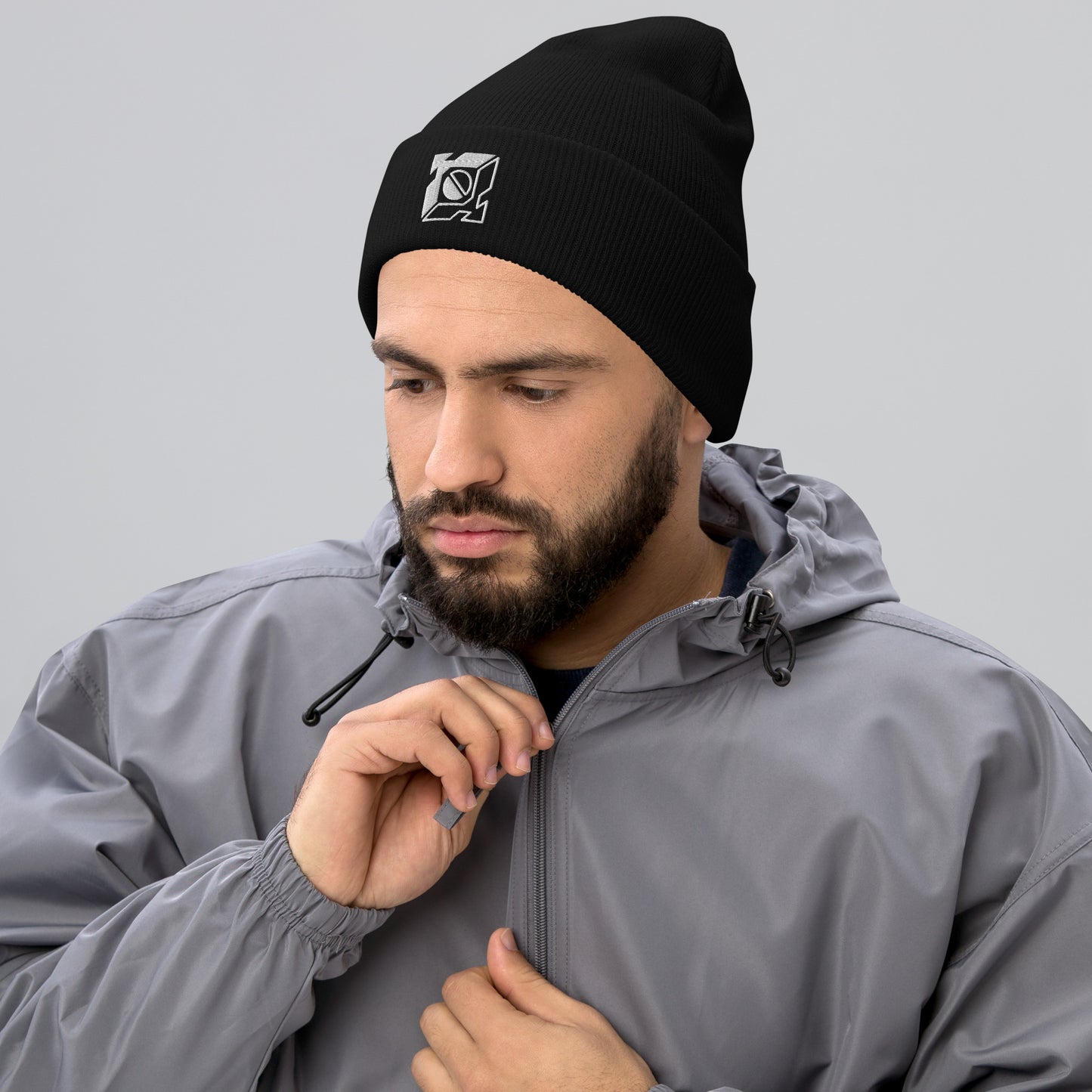 Gorro Logo Básico Blanco Bordado