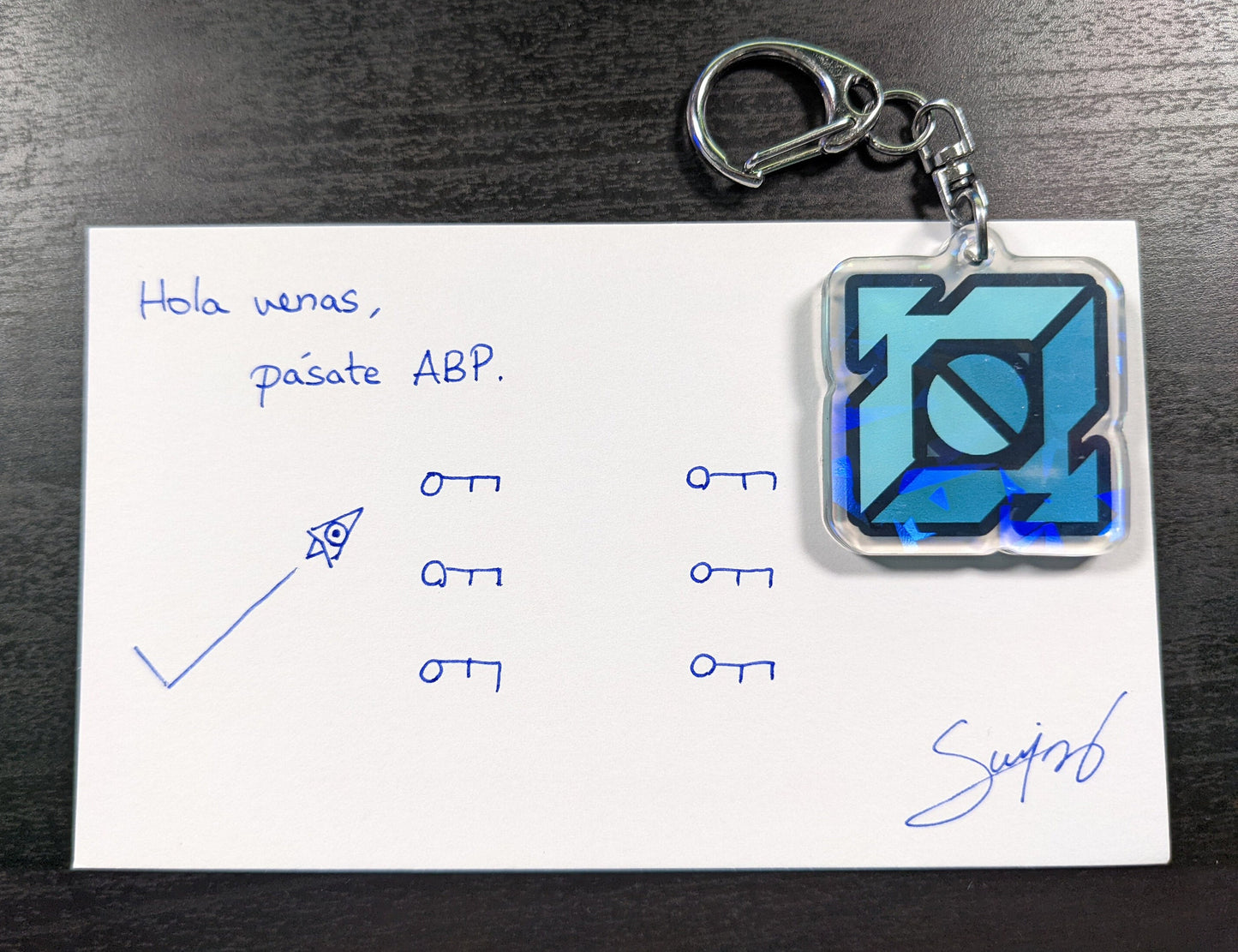 Llavero holográfico con dedicatoria firmada